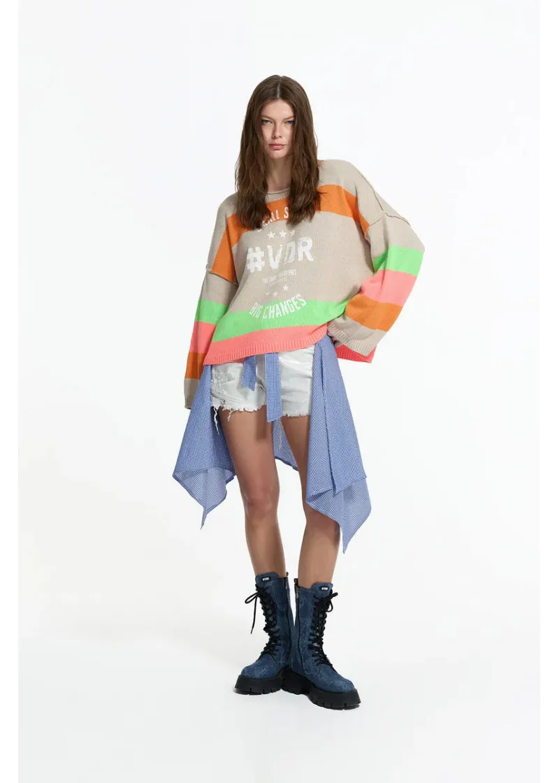 KNIT SWEATER
