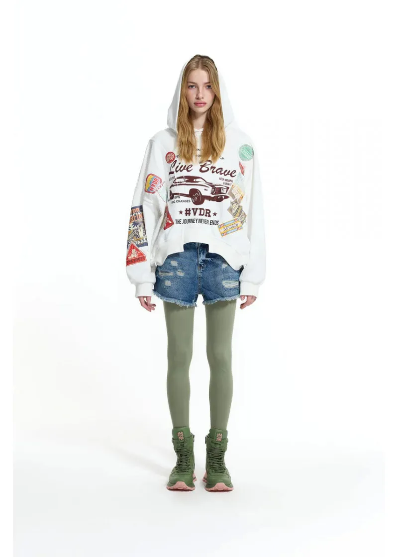 SWEATSHIRT