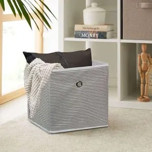 241810 Grey Felt Basket