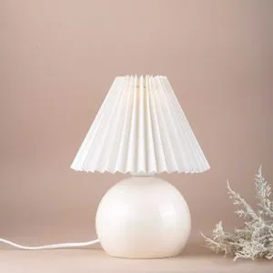 241945 Cream Table Lamp