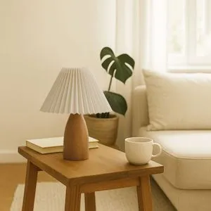 242048 Cream
Oak Table Lamp