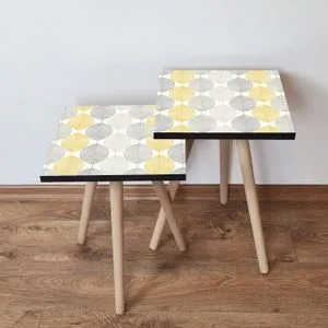 2Shp177 - Bela i Siva Nizak Sto (2 Komada)