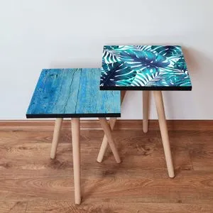 2Shp499 - Blue Blue
White Nesting Table (2 Pieces)