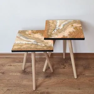 2Shp77 - Salmon Beige i Bela Nesting Sto (2 Komada)