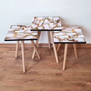 3Shp106 - White White
Gold
Brown Nesting Table (3 Pieces)