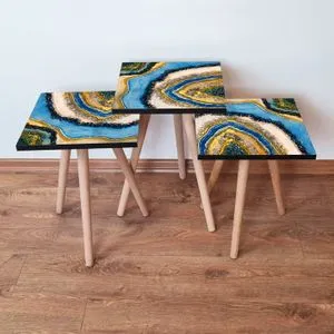 3Shp112 - Multicolor Multicolor Nesting Table (3 Pieces)