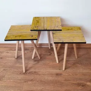 3Shp127 - Žuti i Braon Set Nesting Stolova (3 Komada)