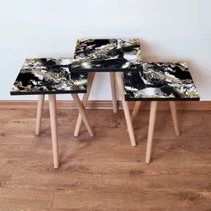 3Shp159 - Crni i Zlatni Set Stolića (3 komada)