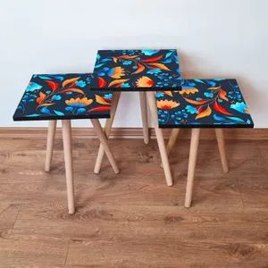 3Shp166 - Multicolor Multicolor Nesting Table (3 Pieces)