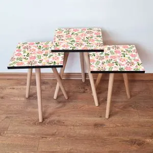 3Shp170 - Multicolor Multicolor Nesting Table (3 Pieces)