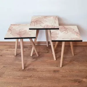 3Shp188 - Bež krem stolići za kafu (3 komada)