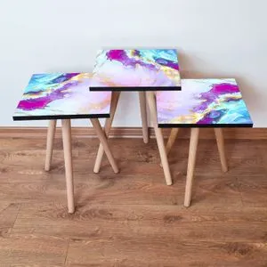 3Shp195 - Multicolor Multicolor Nesting Table (3 Pieces)