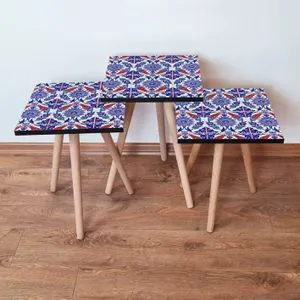 3Shp224 - Multicolor Multicolor Nesting Table (3 Pieces)