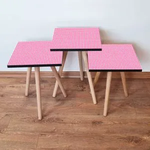 3Shp240 - Pink Pink
White Nesting Table (3 Pieces)