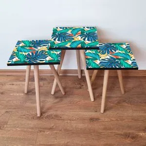 3Shp252 - Multicolor Multicolor Nesting Table (3 Pieces)