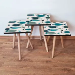 3Shp269 - White White
Green
Blue Nesting Table (3 Pieces)