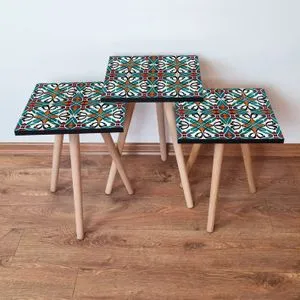 3Shp28 - Multicolor Multicolor Nesting Table (3 Pieces)