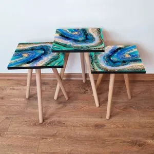 3Shp281 - Multicolor Multicolor Nesting Table (3 Pieces)