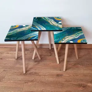 3Shp287 - Multicolor Multicolor Nesting Table (3 Pieces)