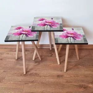 3Shp298 - Sivi, Roze, Ljubičasti i Žuti Nesting Sto (3 Komada)