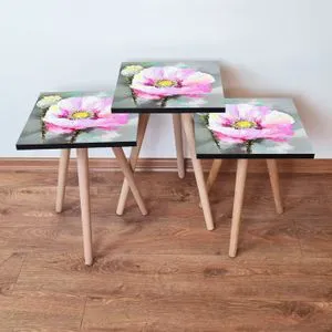 3Shp299 - White White
Pink
Grey
Yellow Nesting Table (3 Pieces)