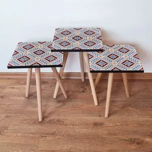 3Shp36 - Multicolor Multicolor Nesting Table (3 Pieces)