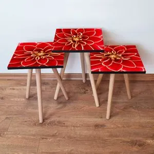 3Shp361 - Red Red
Yellow
White Nesting Table (3 Pieces)