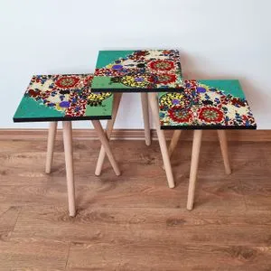 3Shp56 - Multicolor Multicolor Nesting Table (3 Pieces)