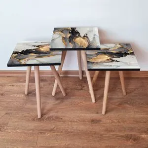 3Shp83 - Black Black
White
Gold Nesting Table (3 Pieces)