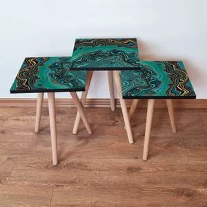 3Shp87 - Green Green
Gold Nesting Table (3 Pieces)