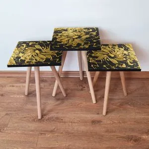 3Shp93 - Crni i Zlatni Nesting Sto (3 Komada)