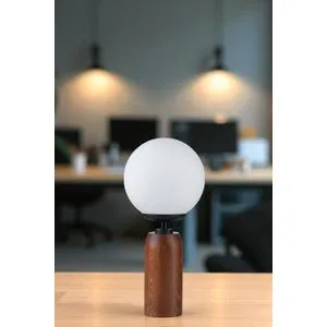 8900-1 White
Black
Walnut Table Lamp