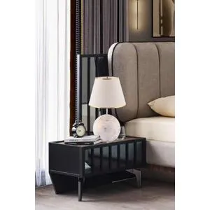 Balloon - White White
Gold Table Lamp