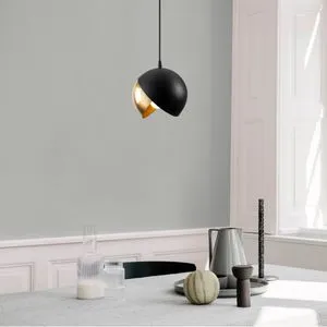 Berceste - 252-S Black
Gold Chandelier