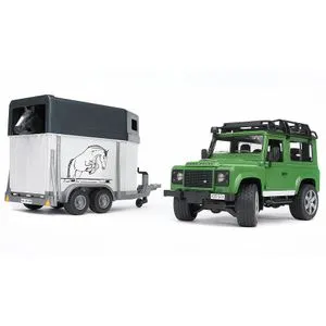 Bruder Džip Land Rover Sa Prikolicom Za Konje