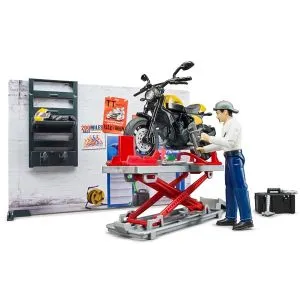Bruder Set Sa Figurama Mehaničar, Motor,Dizalica
