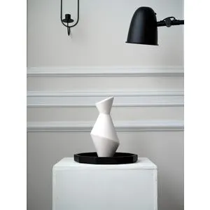 BSI216 White Vase