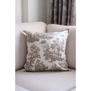 BST059 Brown
White Cushion Cover