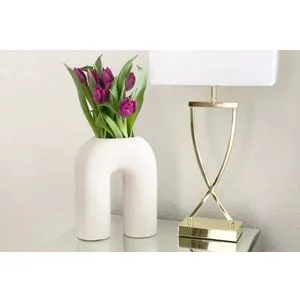 CY0069 White Vase