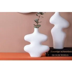 CY0091 White Vase