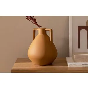 CY0132 Tan Vase