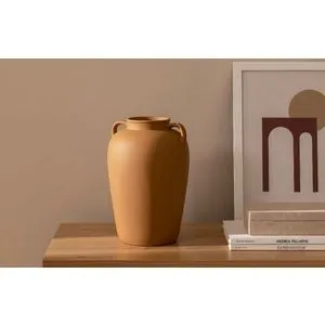 CY0136 Tan Vase