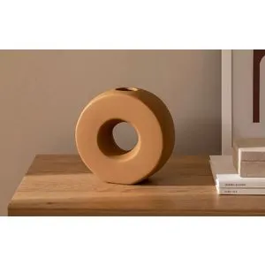 CY0165 Tan Vase