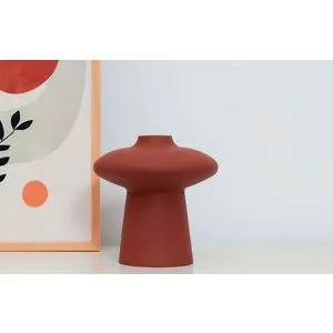 CY0176 Tile Red Vase