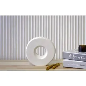 CY0185 White Vase