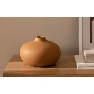 CY0191 Tan Vase