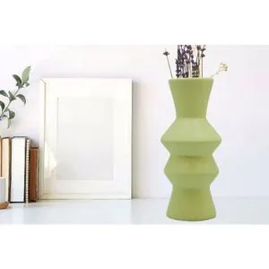 CY0202 Green Vase