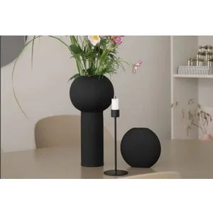CY0217 Black Vase
