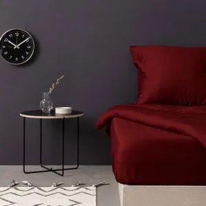 De Maroon Maroon Satin Single Fitted Sheet (DE)
