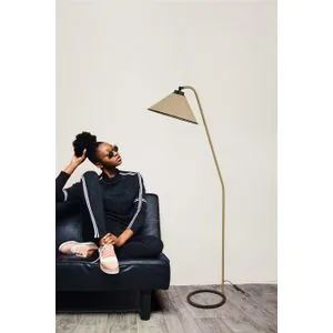 Delta Eskitme Lambader sa Abajurima od Opušaka